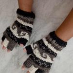 Nepalese Woolen Half Gloves