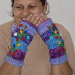 Woolen Flower Embroidery Hand Warmers